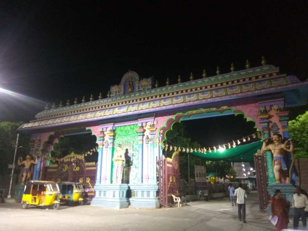Peddama_temple_Entrance