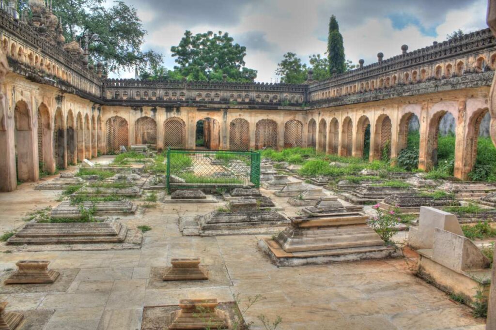 Paigah_Tombs_Hyderbad